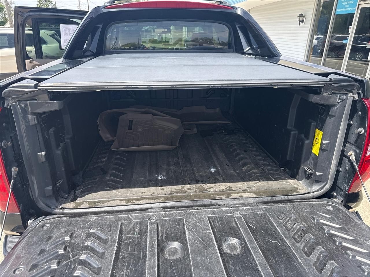 Chevrolet Avalanche LT 4WD 2013