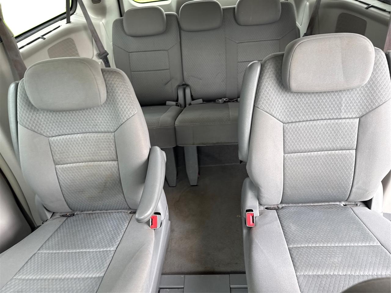 Dodge Grand Caravan SXT 2010
