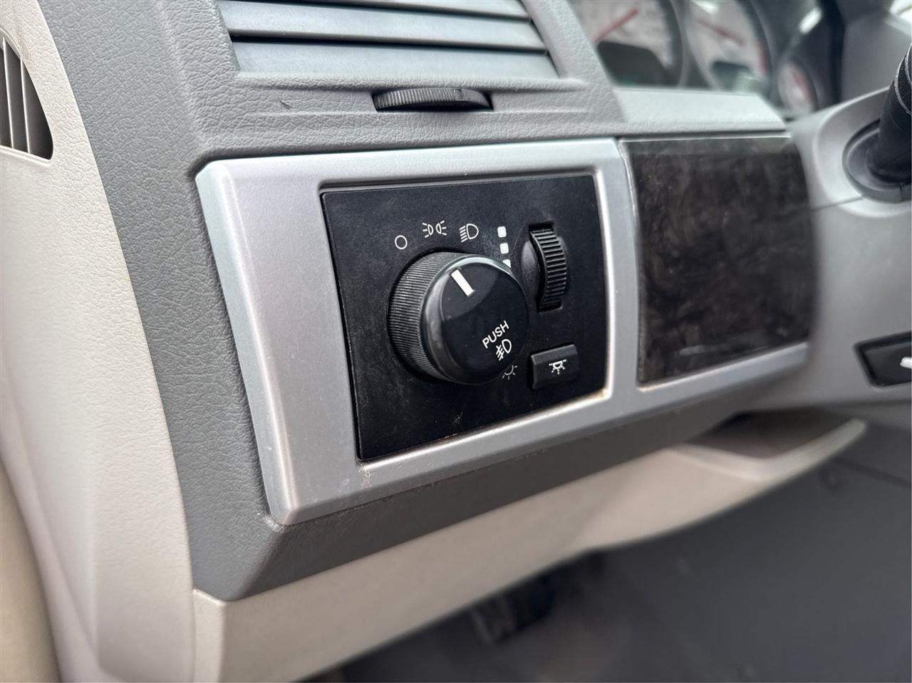 Dodge Grand Caravan SXT 2010