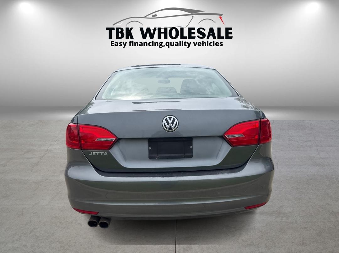 Volkswagen Jetta S 2012