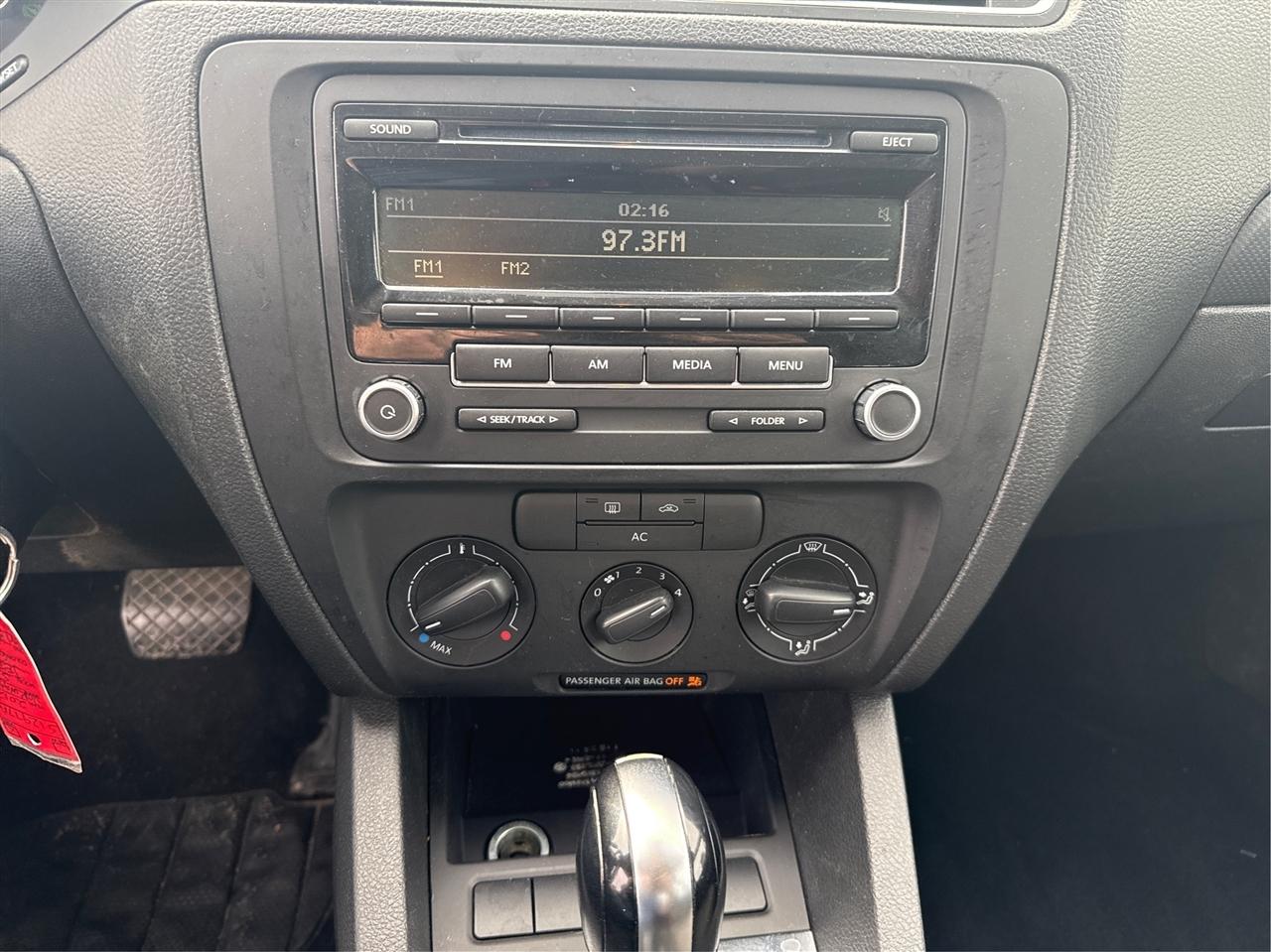 Volkswagen Jetta S 2012