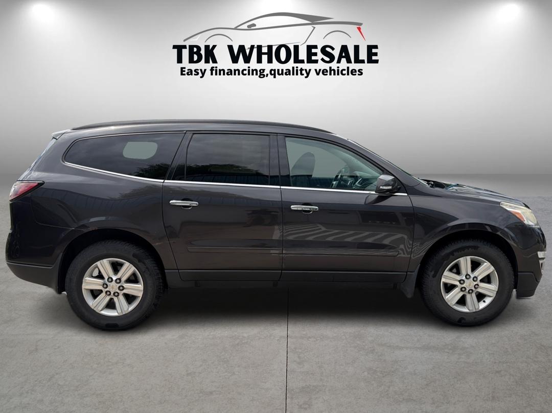 Chevrolet Traverse 2LT FWD 2013