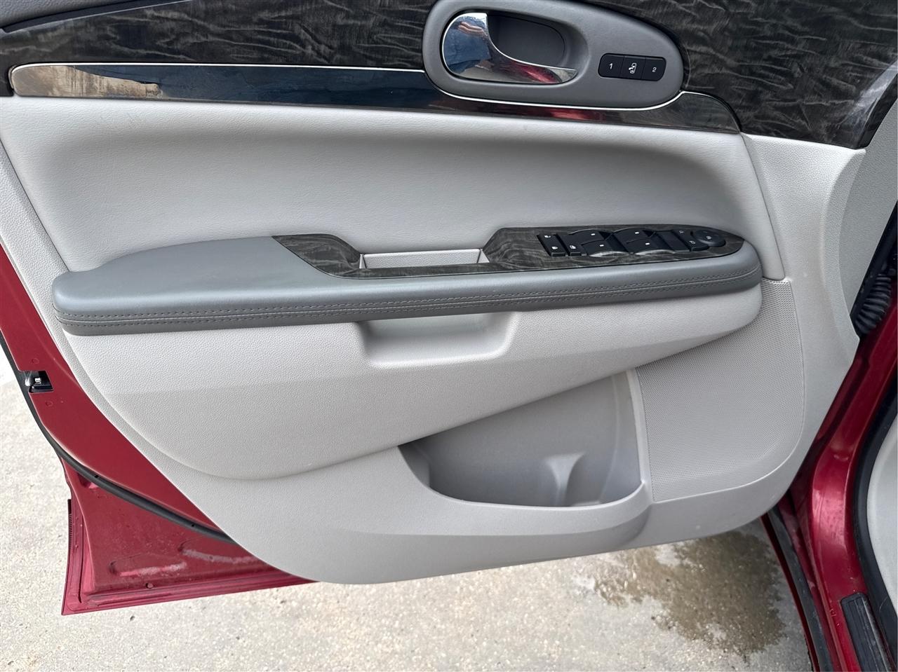 Buick Enclave Leather FWD 2014