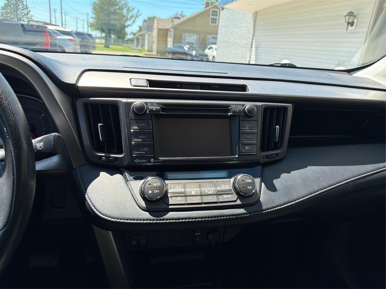 Toyota RAV4 XLE AWD 2014