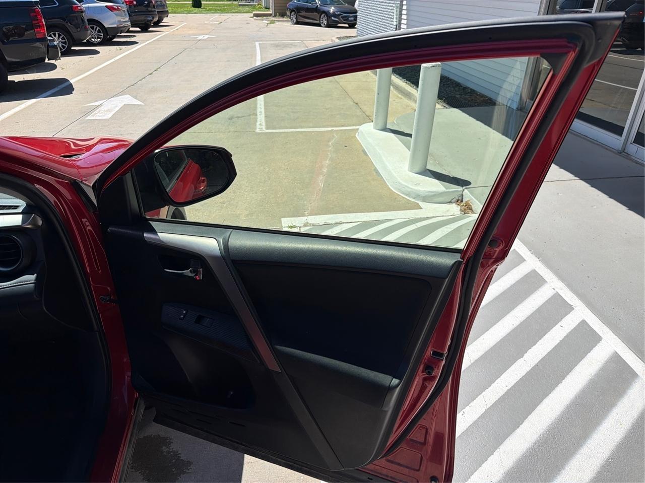 Toyota RAV4 XLE AWD 2014