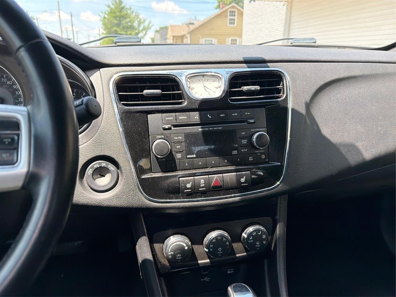 Chrysler 200 Touring 2014