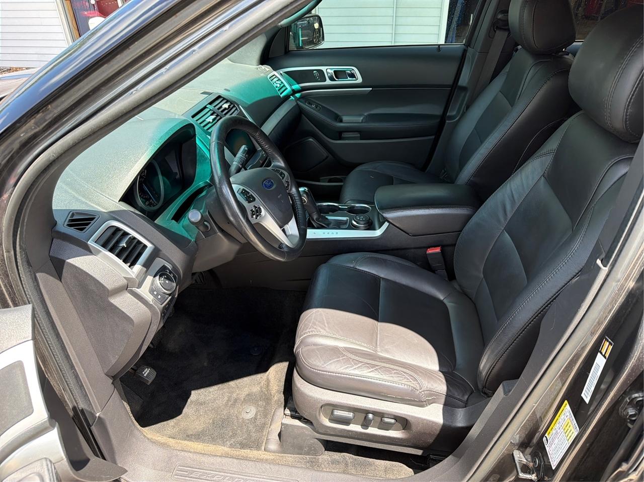 Ford Explorer XLT 4WD 2015