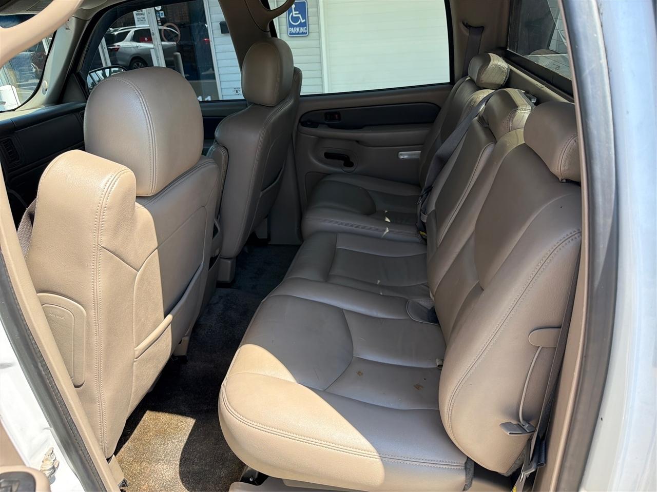 Chevrolet Avalanche 1500 4WD 2003