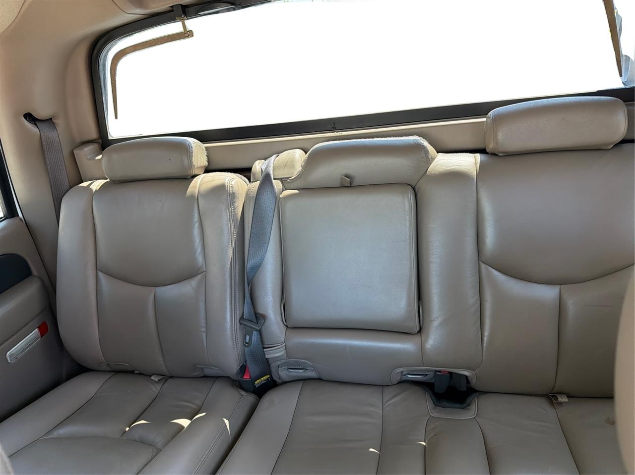 Chevrolet Avalanche 1500 4WD 2003