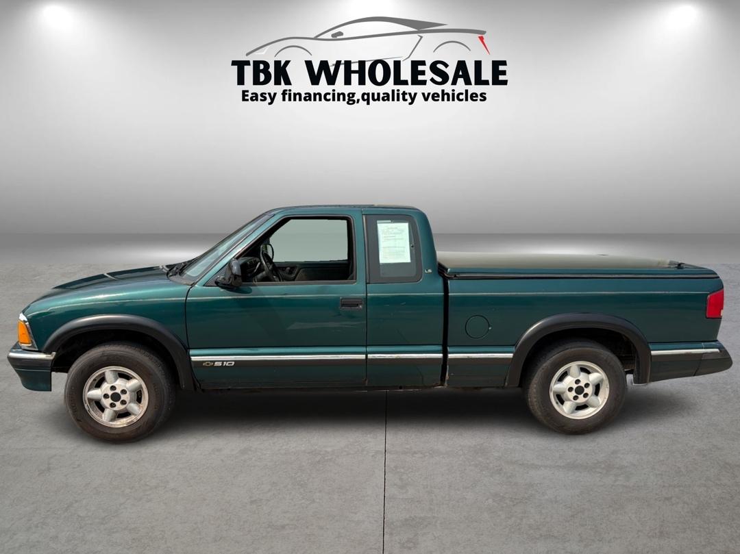 Chevrolet S10 Pickup LS Ext. Cab Sportsied 4WD 1996