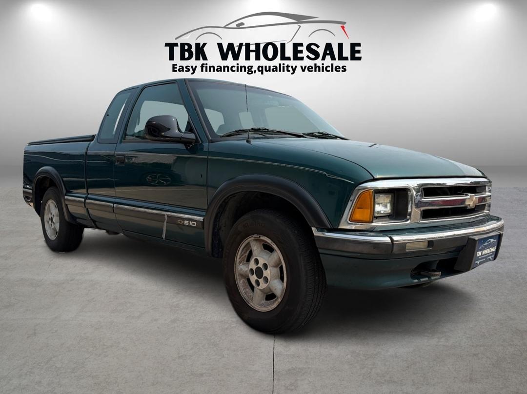 Chevrolet S10 Pickup LS Ext. Cab Sportsied 4WD 1996