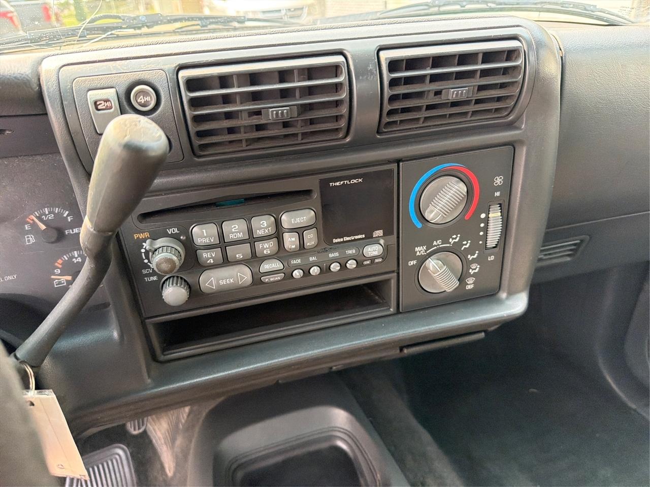 Chevrolet S10 Pickup LS Ext. Cab Sportsied 4WD 1996
