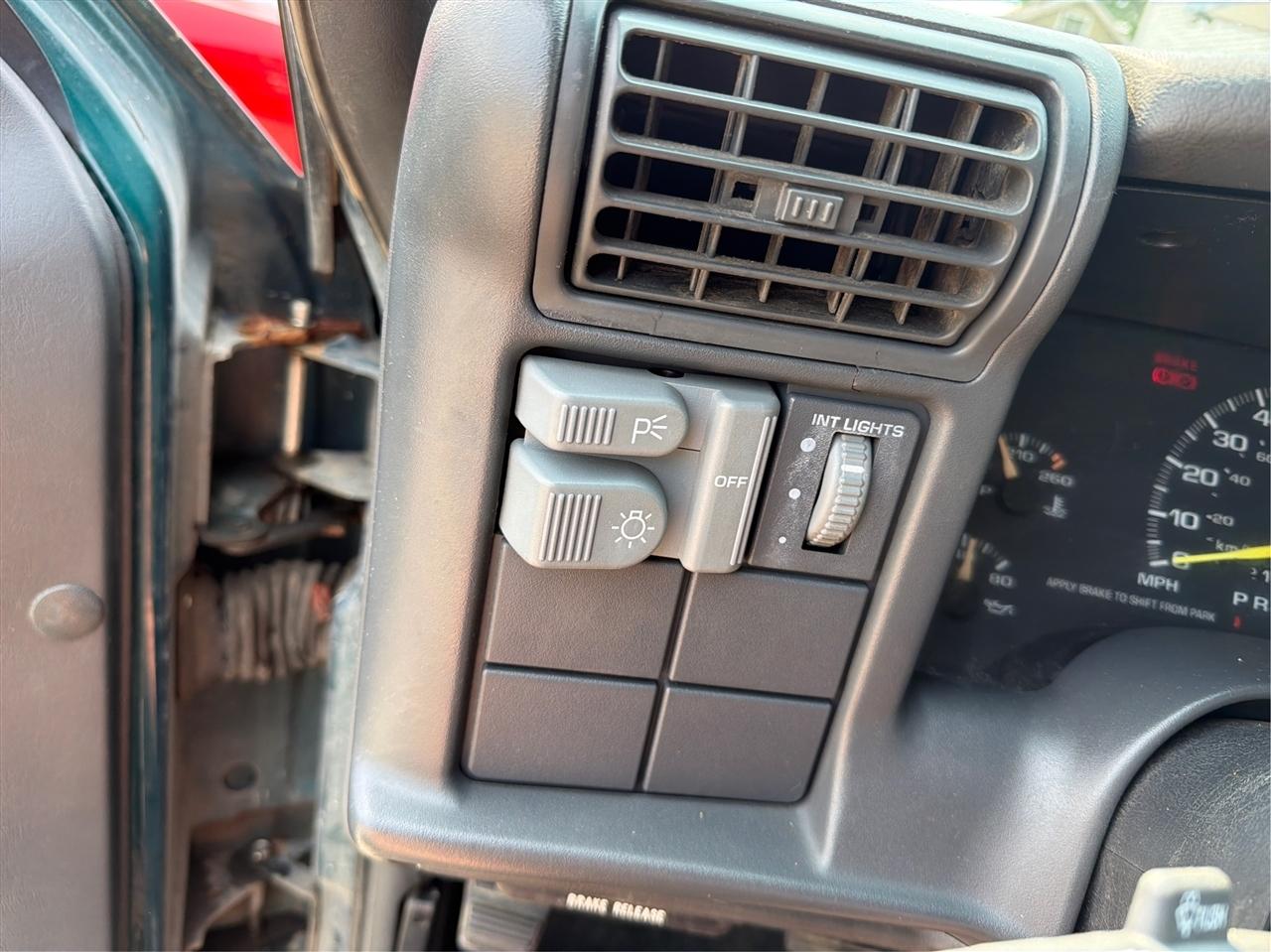 Chevrolet S10 Pickup LS Ext. Cab Sportsied 4WD 1996