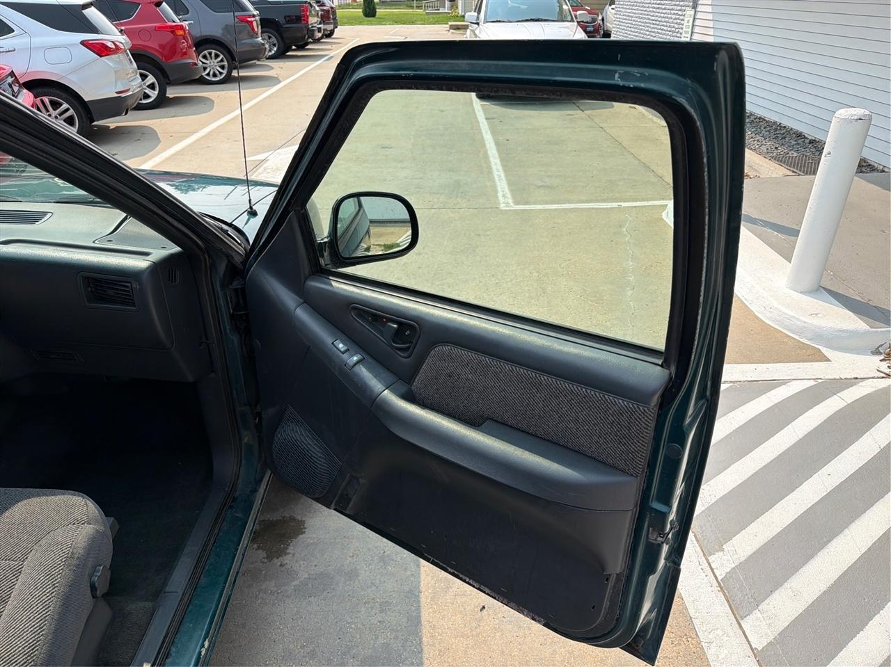 Chevrolet S10 Pickup LS Ext. Cab Sportsied 4WD 1996
