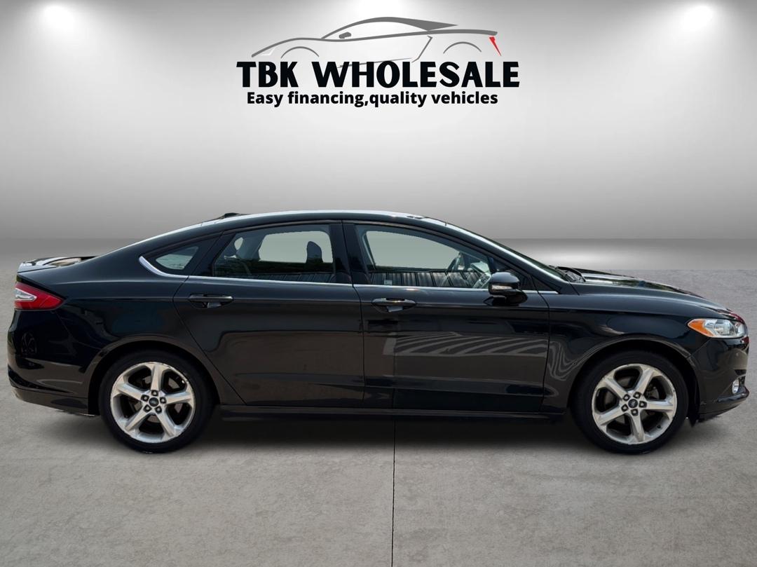 Ford Fusion SE 2016
