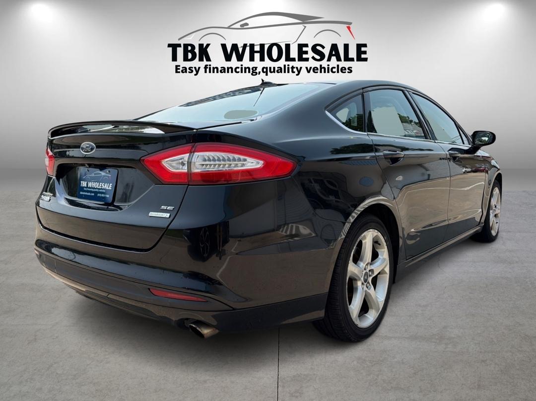 Ford Fusion SE 2016
