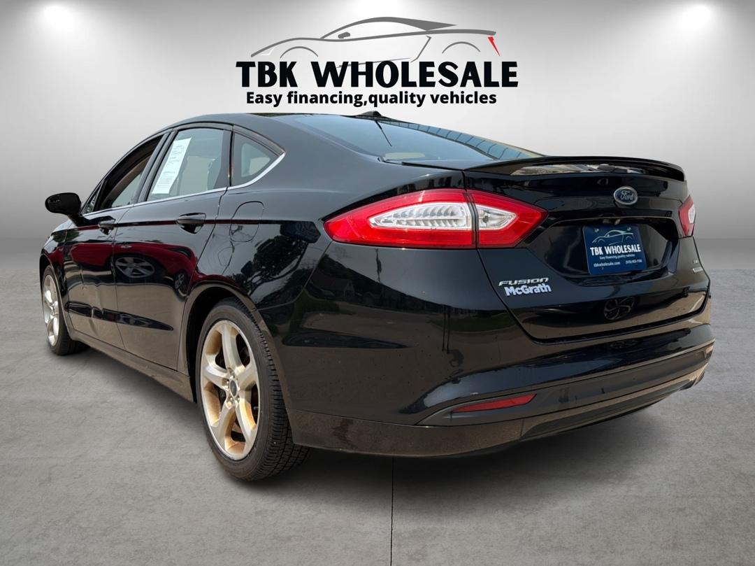 Ford Fusion SE 2016