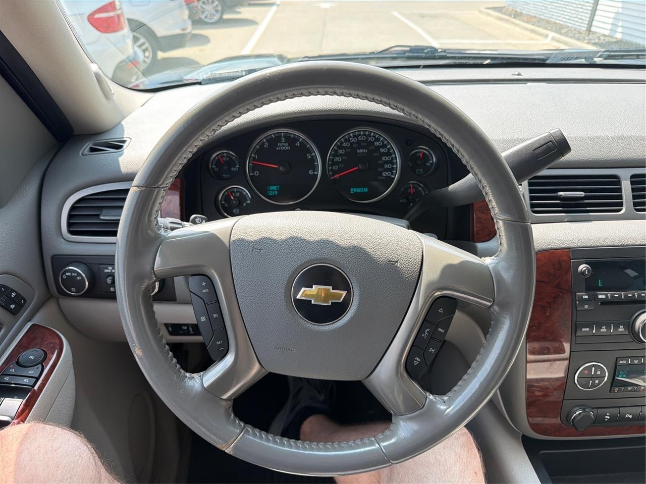 Chevrolet Tahoe LT 4WD 2011