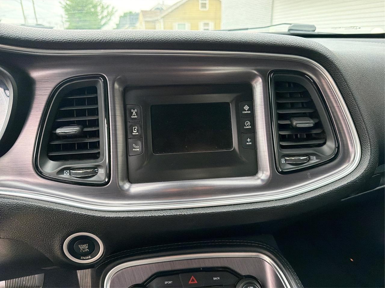 Dodge Challenger SXT 2016
