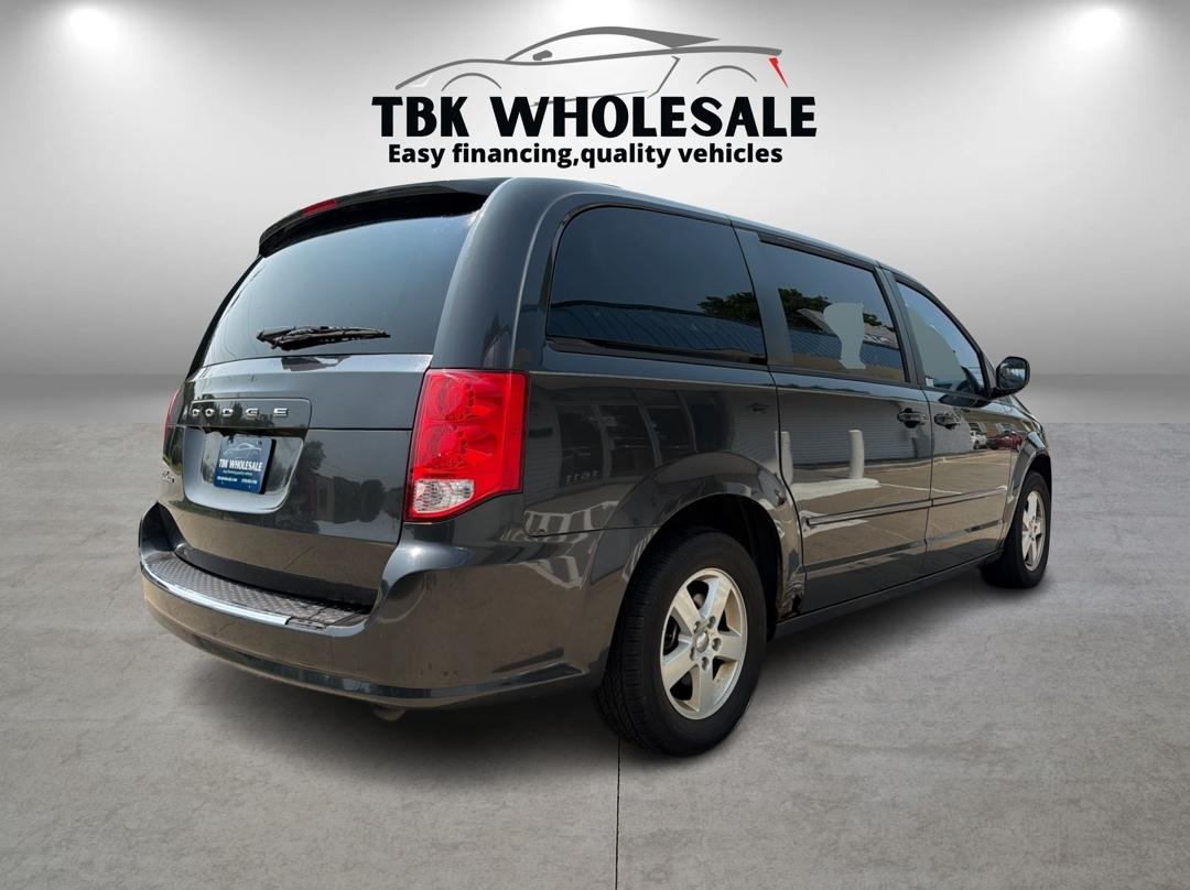 Dodge Grand Caravan SXT 2012