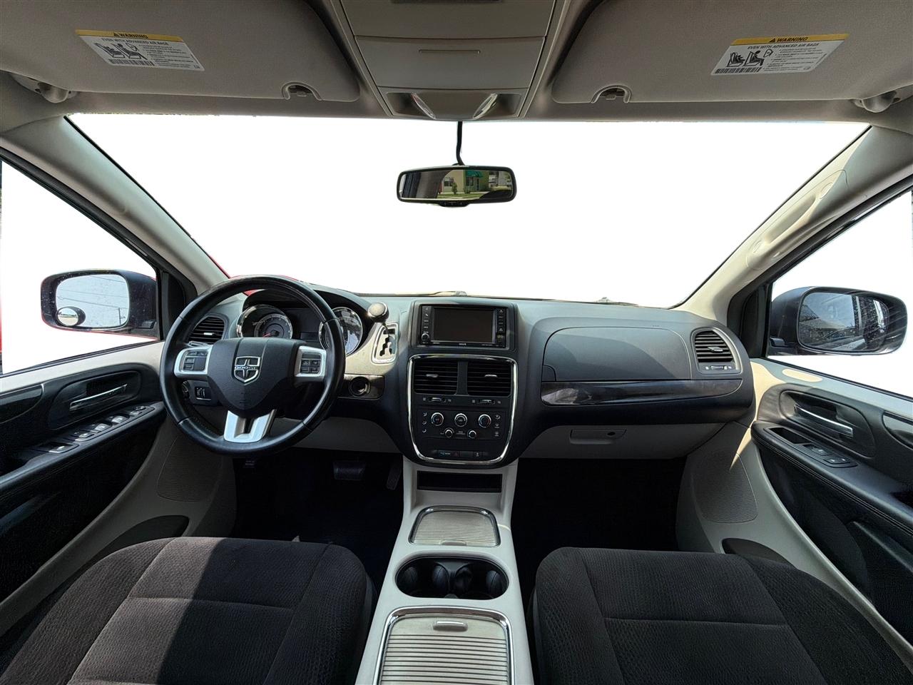 Dodge Grand Caravan SXT 2012