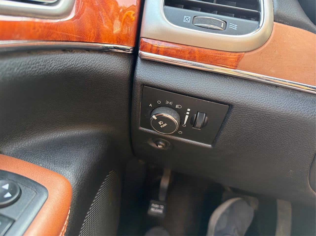 Jeep Grand Cherokee Overland 4WD 2013