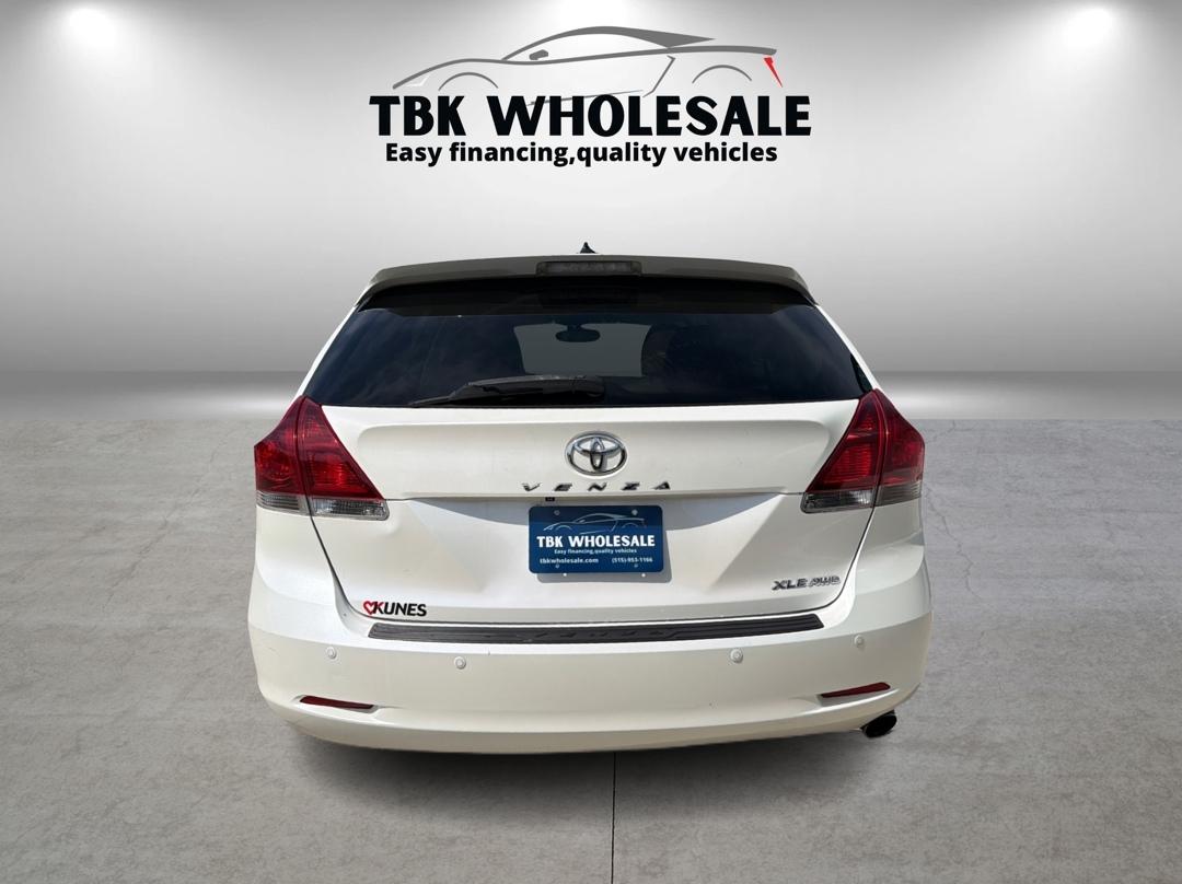 Toyota Venza XLE I4 AWD 2013