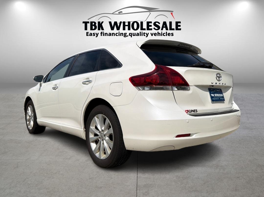 Toyota Venza XLE I4 AWD 2013