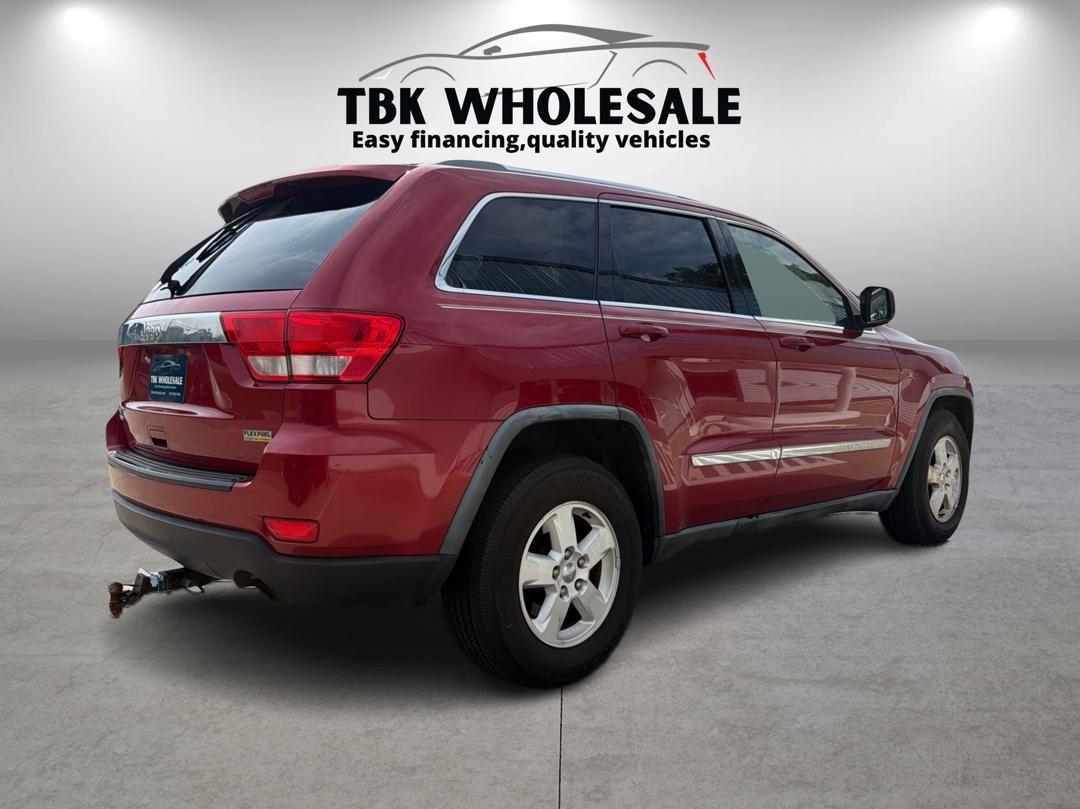 Jeep Grand Cherokee Laredo 4WD 2011