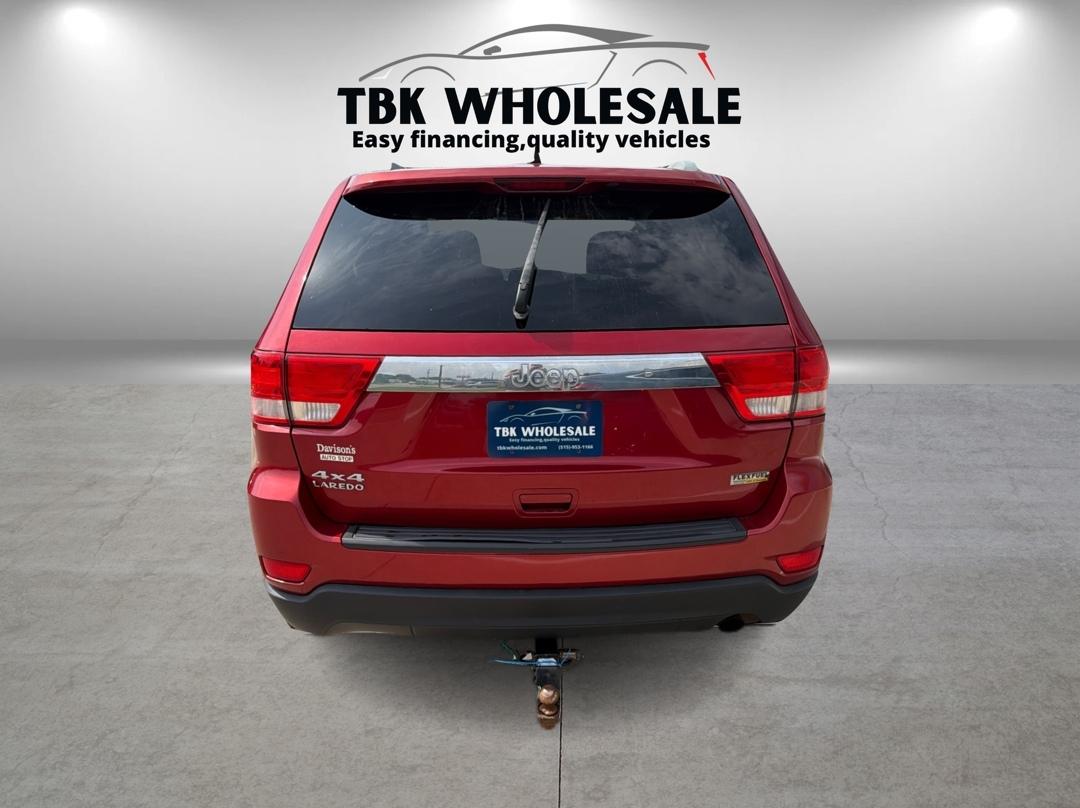 Jeep Grand Cherokee Laredo 4WD 2011