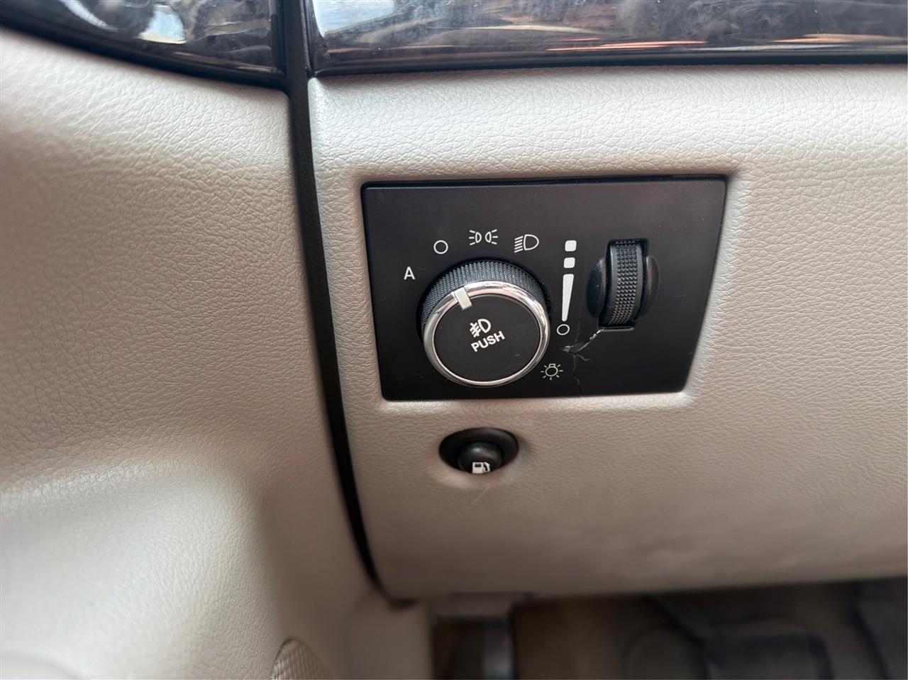 Jeep Grand Cherokee Laredo 4WD 2011