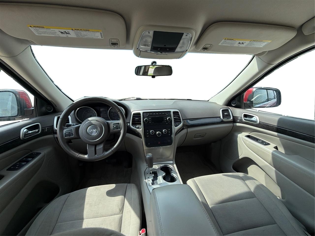 Jeep Grand Cherokee Laredo 4WD 2011