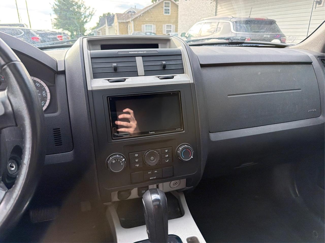 Ford Escape XLT 4WD 2011