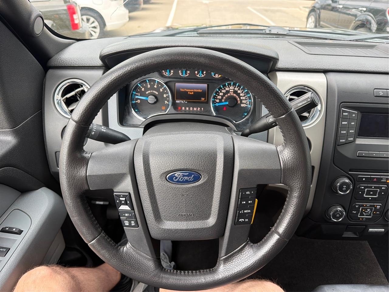 Ford F-150 XL SuperCrew 5.5-ft. Bed 4WD 2014