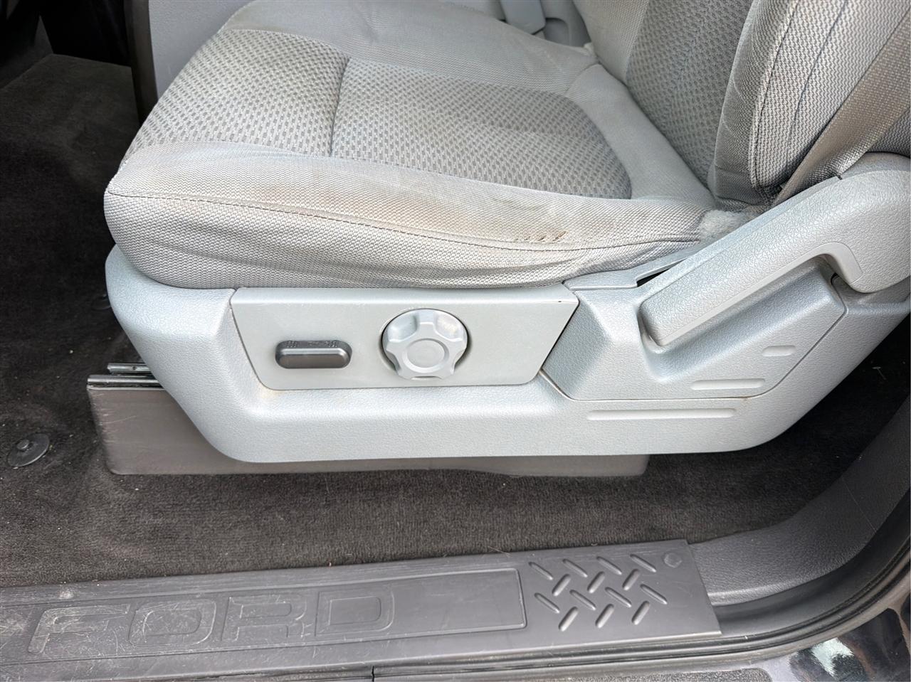 Ford F-150 XL SuperCrew 5.5-ft. Bed 4WD 2014