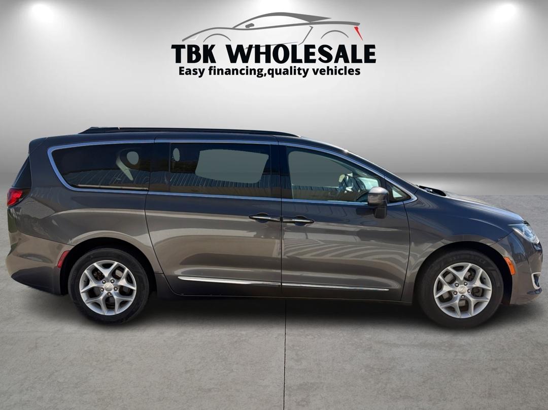 Chrysler Pacifica Touring-L 2017