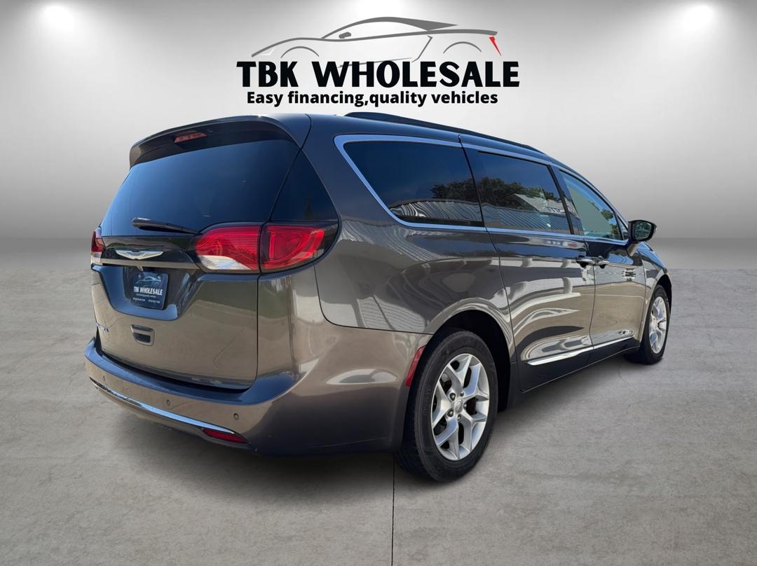 Chrysler Pacifica Touring-L 2017