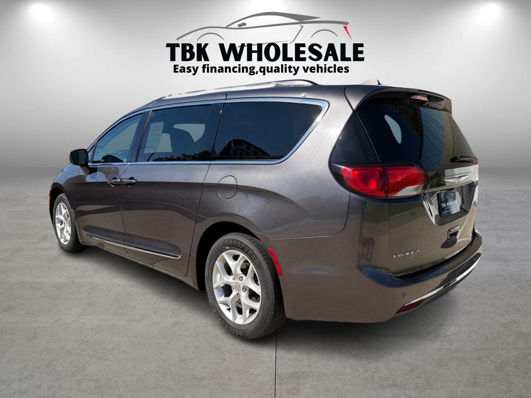 Chrysler Pacifica Touring-L 2017
