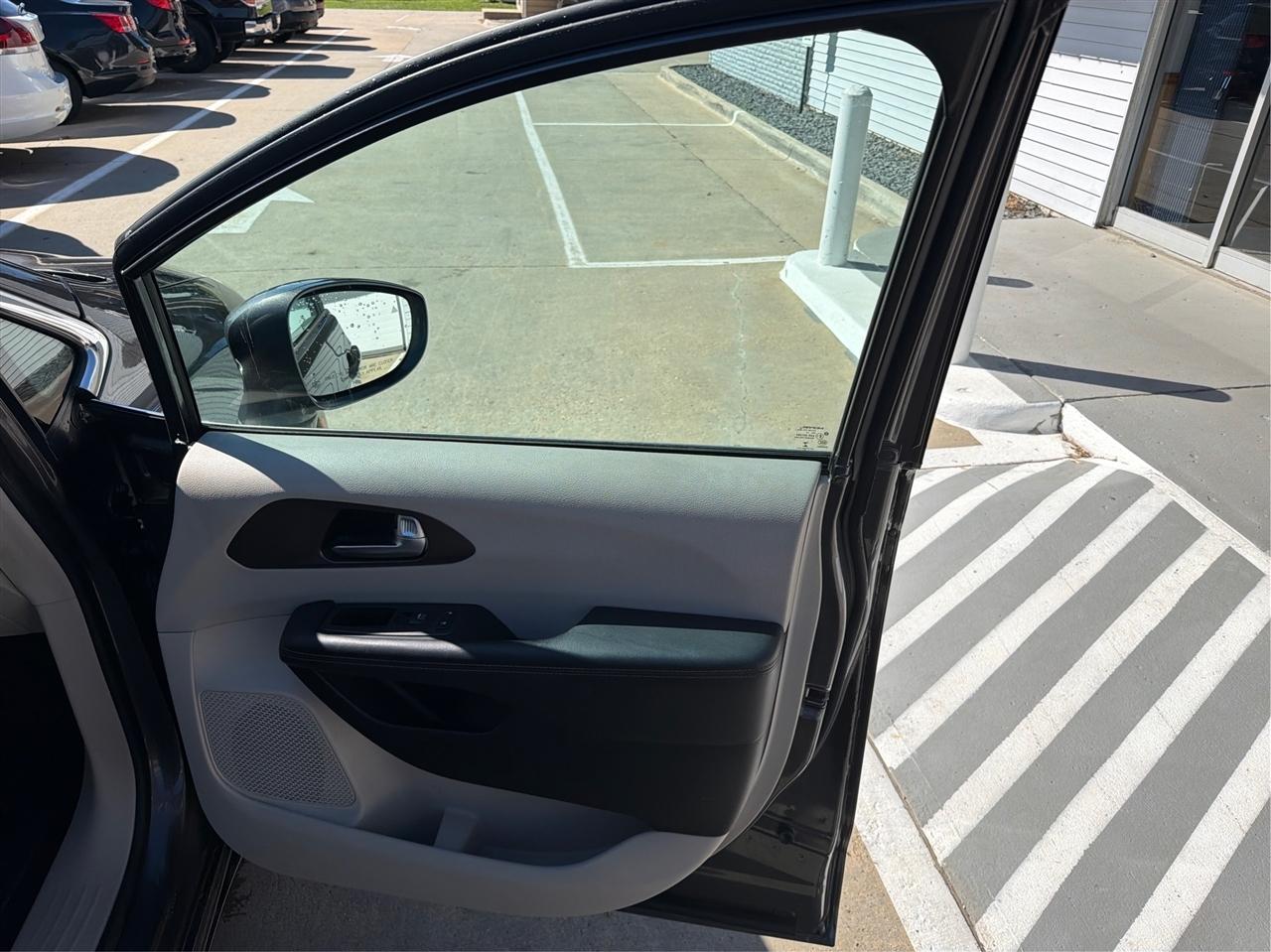 Chrysler Pacifica Touring-L 2017