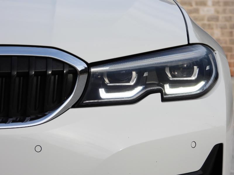 BMW 3-Series 330i 2021