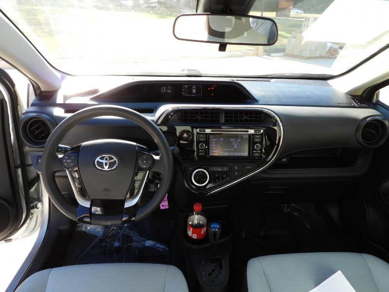 Toyota Prius c One 2018 Toyota Prius c One 2018