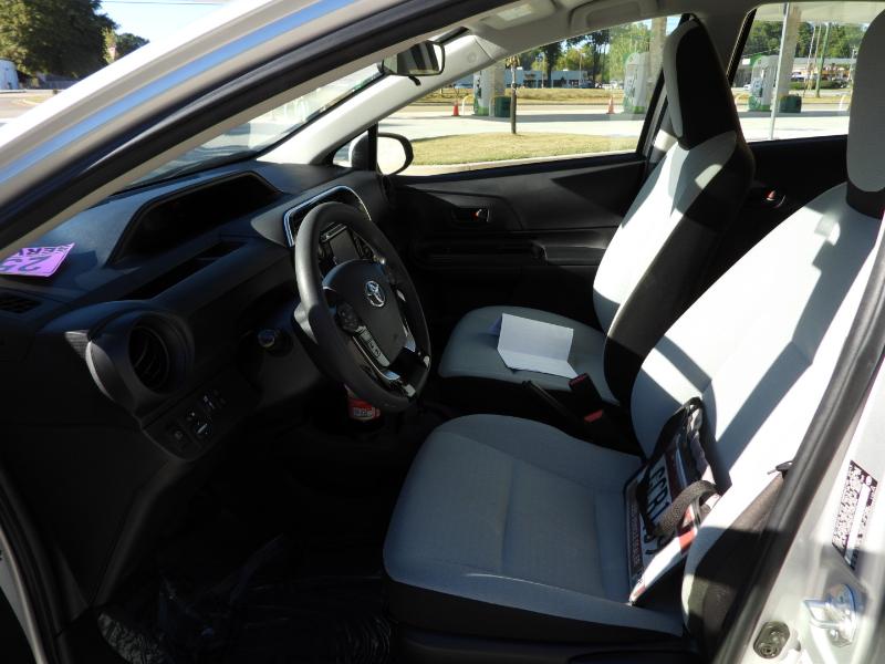 Toyota Prius c One 2018 Toyota Prius c One 2018