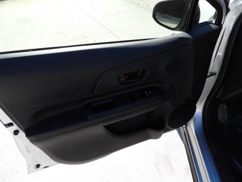 Toyota Prius c One 2018 Toyota Prius c One 2018