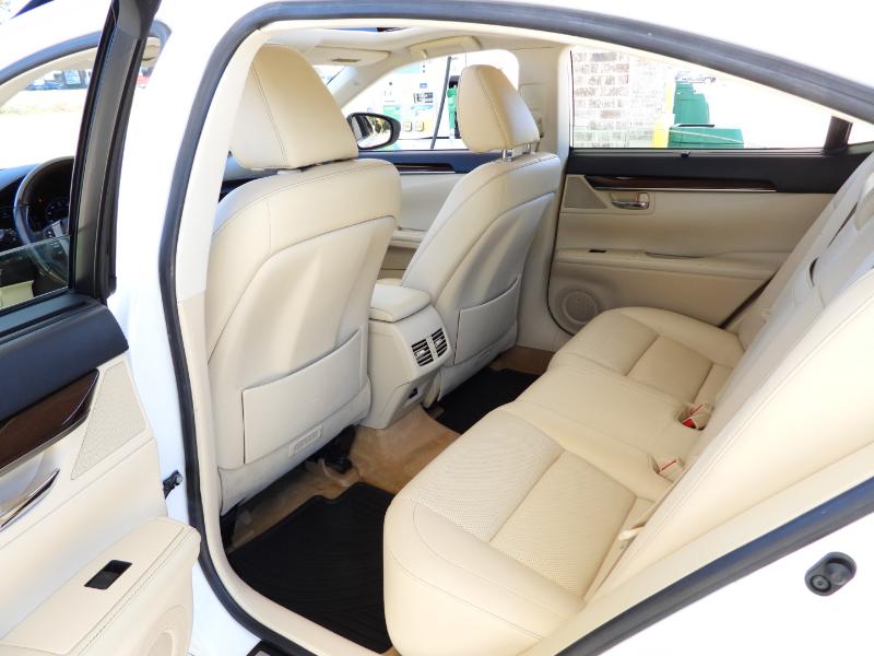 Lexus ES 350 Ultra Luxury 2015 Lexus ES 350 Ultra Luxury 2015