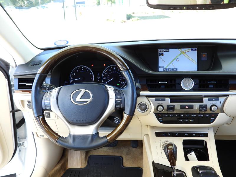 Lexus ES 350 Ultra Luxury 2015 Lexus ES 350 Ultra Luxury 2015