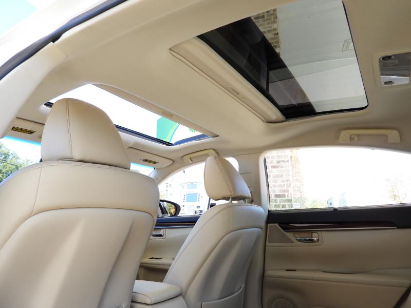 Lexus ES 350 Ultra Luxury 2015 Lexus ES 350 Ultra Luxury 2015