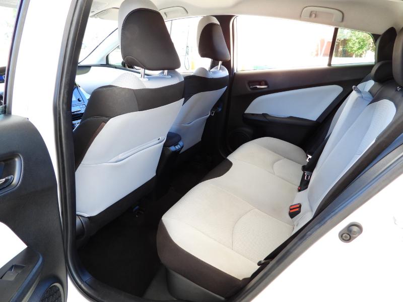 Toyota Prius L Eco 2019 Toyota Prius L Eco 2019