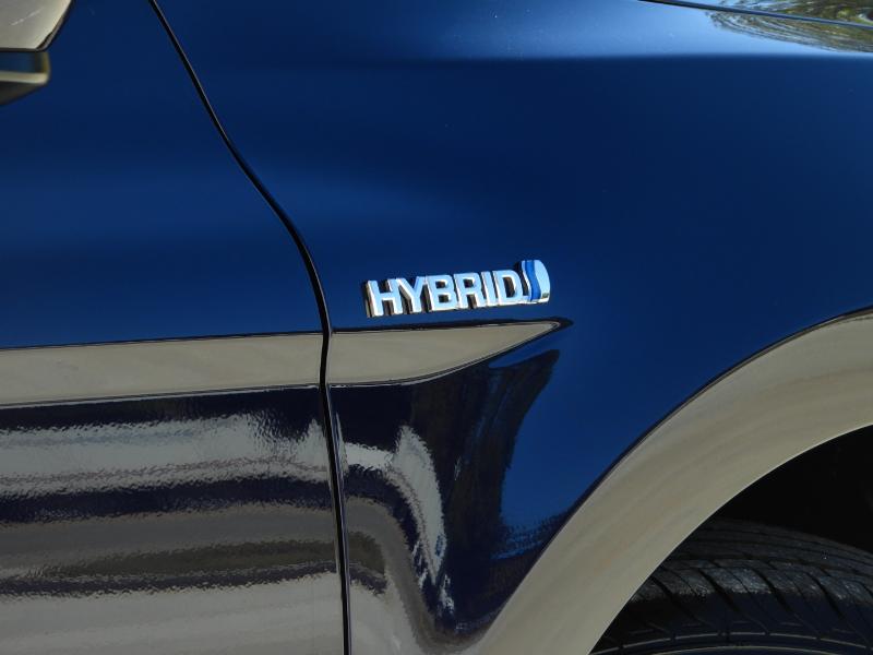 Toyota Camry Hybrid LE 2021 Toyota Camry Hybrid LE 2021