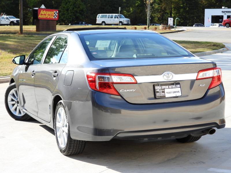 Toyota Camry XLE 4D Sedan 2012 Toyota Camry XLE 4D Sedan 2012