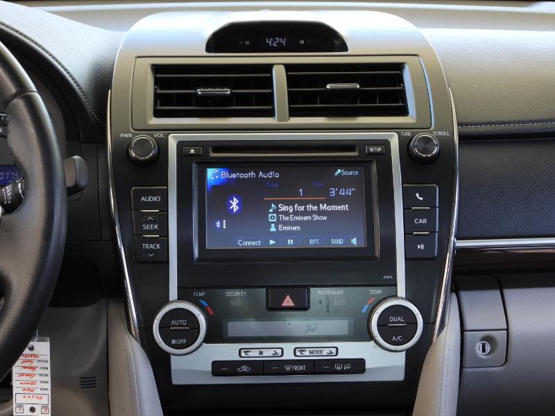 Toyota Camry XLE 4D Sedan 2012 Toyota Camry XLE 4D Sedan 2012